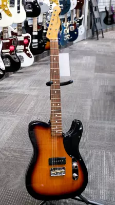 Fender - Noventa Telecaster, Pau Ferro Fingerboard - 2-Colour Sunburst 5